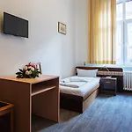 Queens Park Hotel 3*