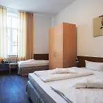 Queens Park Hotel 3*