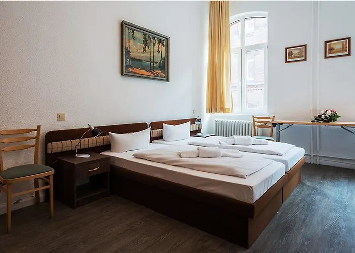 Queens Park Hotel 3*