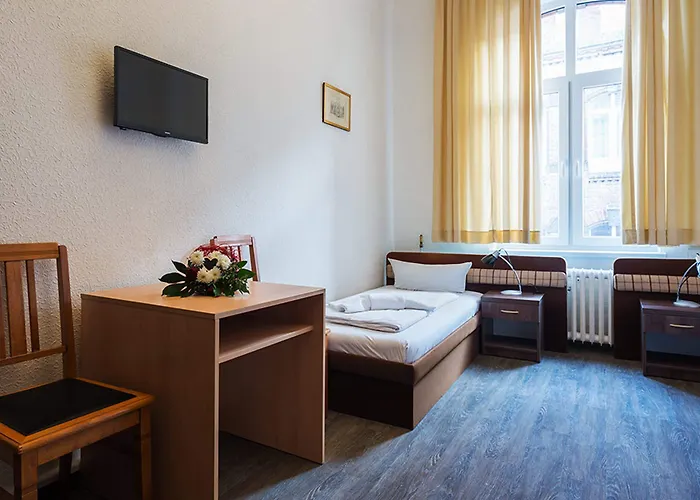 Queens Park Hotel 3*