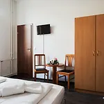 Queens Park Hotel