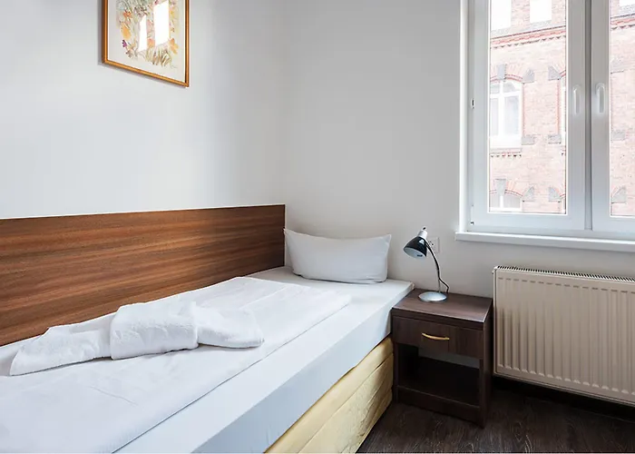 皇后公园酒店 3*