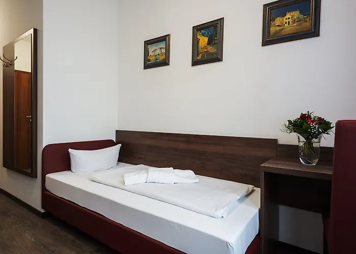 皇后公园酒店 3* 柏林